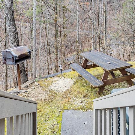 Spacious Gatlinburg Cabin With Hot Tub And Game Room! Εξωτερικό φωτογραφία