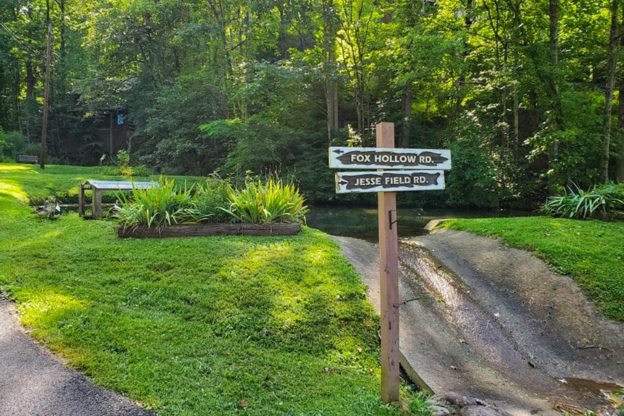 Spacious Gatlinburg Cabin With Hot Tub And Game Room! Εξωτερικό φωτογραφία